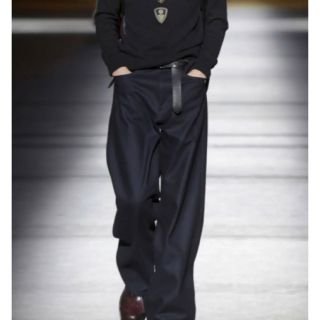 DRIES VAN NOTEN（ウール ・ スラックス）のフリマアイテム一覧